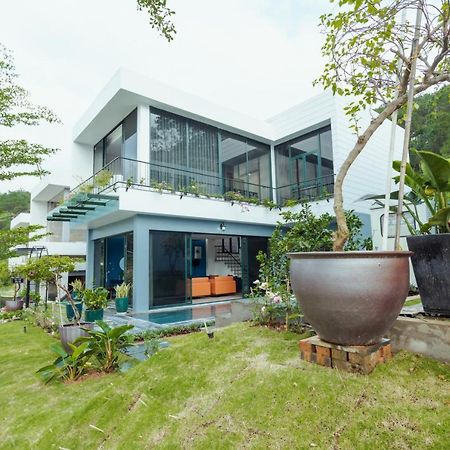 Flamingos Villa Happy Bt Ngoc Quang Bagian luar foto